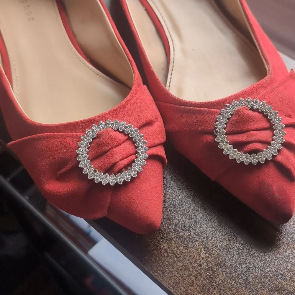 Metaphor Red Pointed Toe Flats Size 9 | Crystal Rhinestone Buckle Party